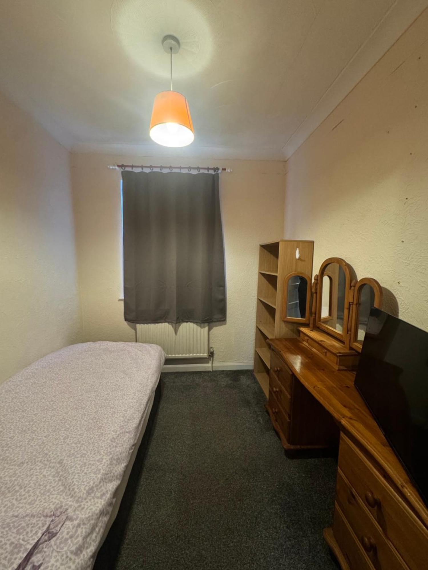 Jxb Homes - Lovely And Spacious Rooms Cliftonville Exterior photo
