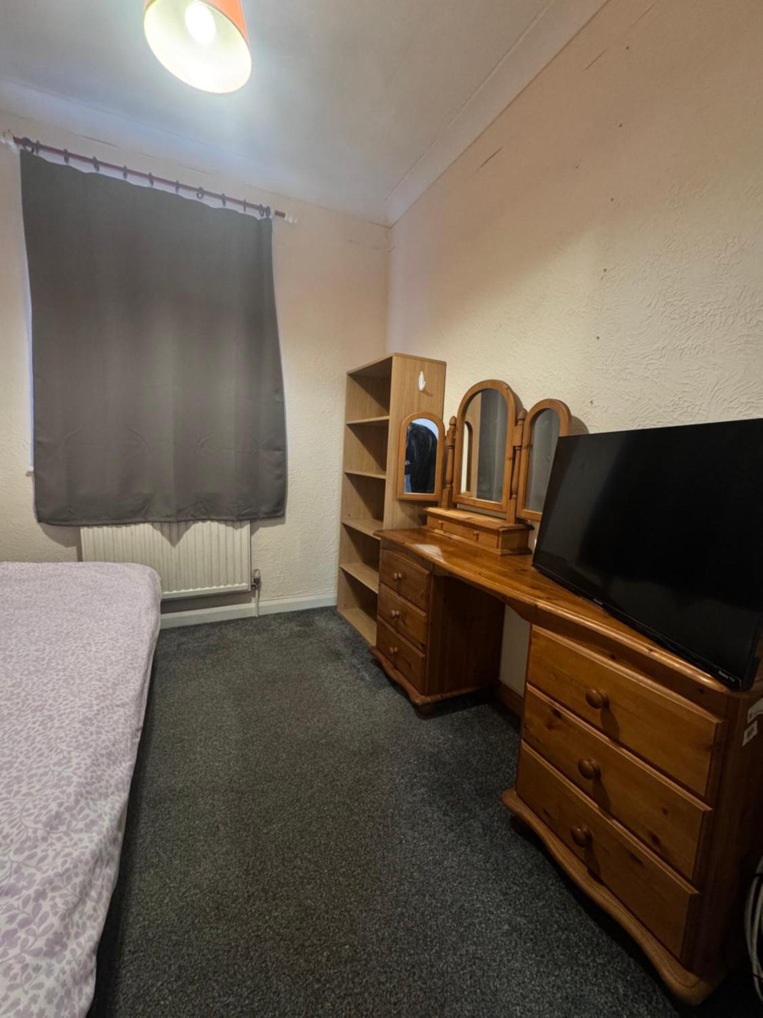 Jxb Homes - Lovely And Spacious Rooms Cliftonville Exterior photo
