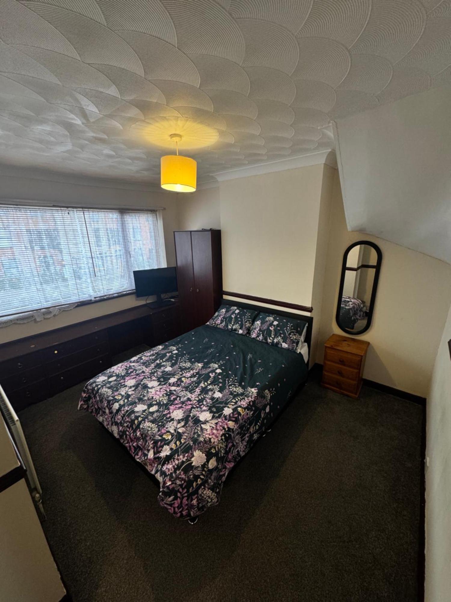 Jxb Homes - Lovely And Spacious Rooms Cliftonville Exterior photo